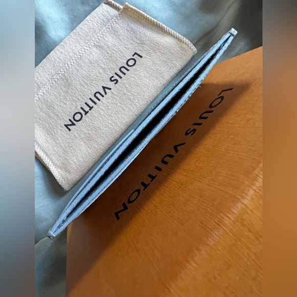 Daily Card Holder - Picture 7 of 10